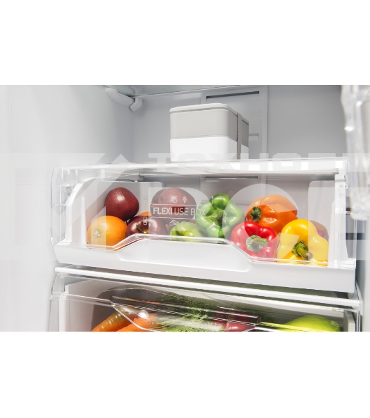 Холодильник Indesit DS 4200 W белый двухкамерный 252/87л морозилка снизу