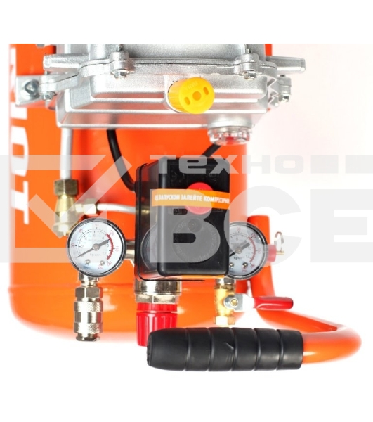 Компрессор PATRIOT EURO 24-240K + набор пневиоинструмента KIT 5В1.5кВт 220В 240л/мин 24л