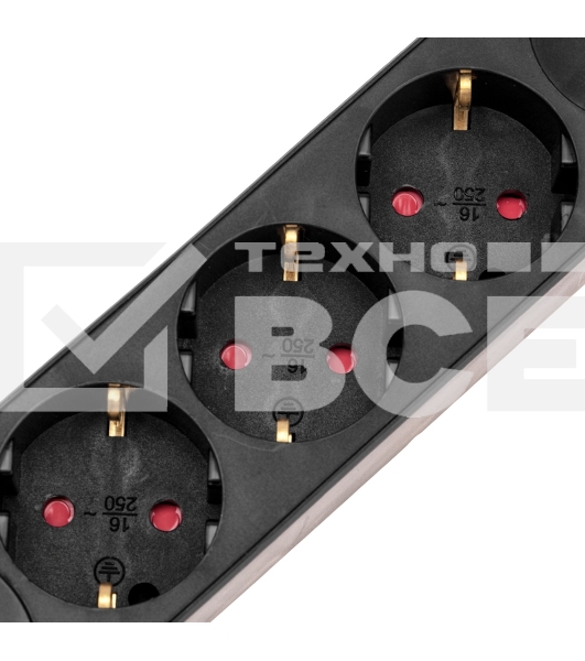 Удлинитель STANDARD 3 гнезда, 3м, 3х1,0мм², с/з, с выключателем, 2 USB, черный Rexant