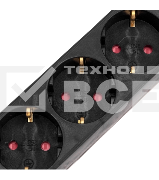 Удлинитель STANDARD 3 гнезда, 3м, 3х1,0мм², с/з, с выключателем, черный Rexant