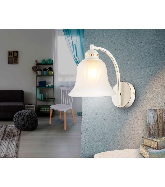 Светильник Ambrella light TR3052 WH/GD/FR белый/золото/белый матовый E27 max 40W 225*163*265