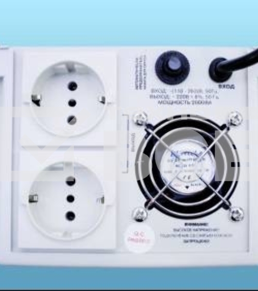 Стабилизатор напряжения Powerman AVS-P Voltage Regulator 3000VA, Digital Indication, Wall Mount, Hardwire Input/Output, 230V, 1 year warranty, White