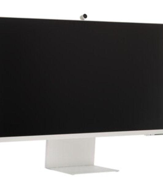 Монитор 31.5' Samsung Smart M8 M80F VA 3840x2160, 60 Гц, 4 мс, 16:9, 400 кд/м², HDMI 2.0, USB-C, USB Hub (2x USB), HDR10+, динамики (2x5 Вт), веб-камера, белый