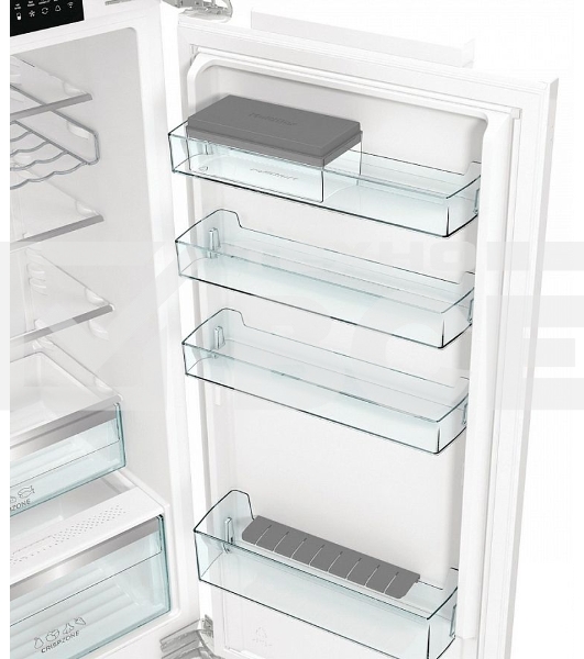 Встраиваемый холодильник Gorenje NRKI519E82WF, 193 см, электронное управление, цифровой дисплей, Wi-Fi, NoFrost Dual, Multiflow 360, контейнер CrispZone с контролем влажности, функция ConvertActive, AdaptTech, MultiAdjust, жесткое крепление, инверторный компрессор, уровень шума 35 дБ