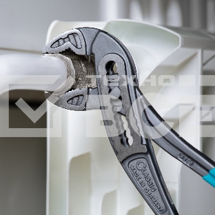 Клещи GROSS 15715  переставные обливные рукоятки хром-ванадий 240мм