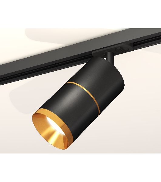 Светильник Ambrella light XT7402030 SBK/PYG черный песок/золото желтое полированное MR16 GU5.3