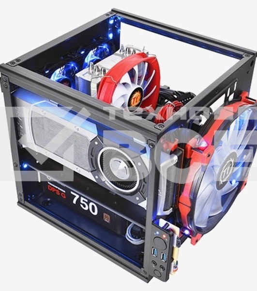 Компьютерный корпус Thermaltake Core V1  черный без БП miniITX 1x200mm 2xUSB3.0 audio bott PSU