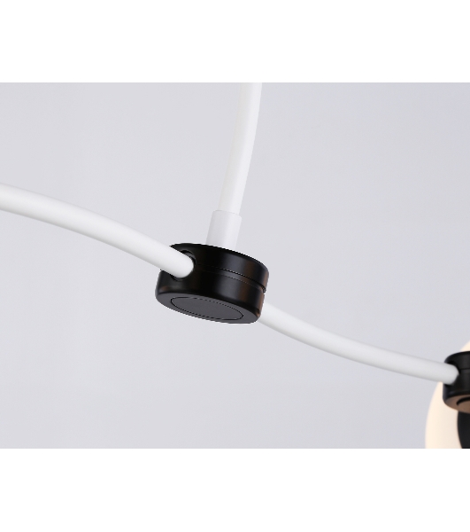 Светитльник Ambrella Light TR2542/4 WH/BK белый/черный E27/4 max 60W 700*450*450