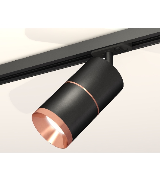 Светильник Ambrella light XT7402040 SBK/PPG черный песок/золото розовое полированное MR16 GU5.3