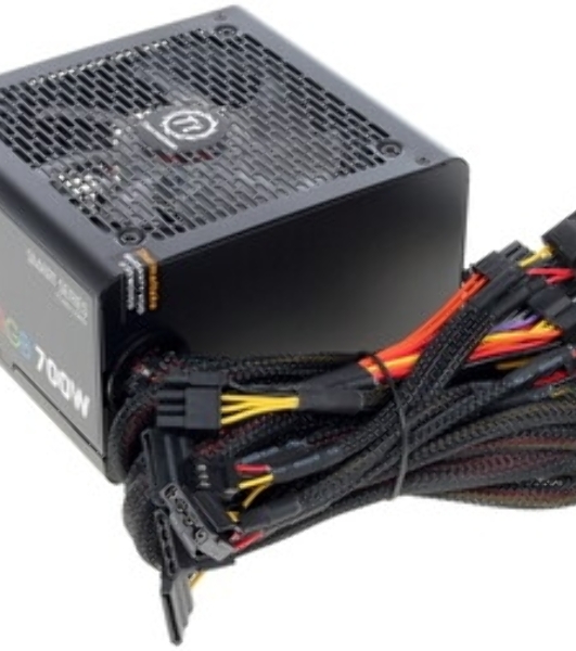 Блок питания Thermaltake Smart RGb (PS-SPR-0700NHSAWE-1), 700Вт, 80 PLUS, 120мм, черный