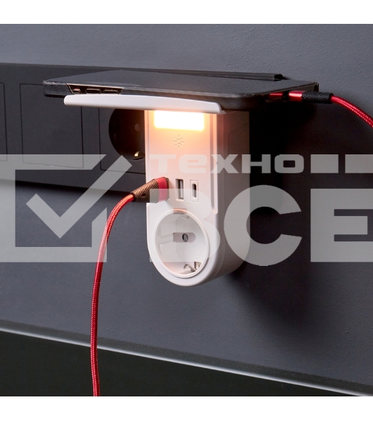 Адаптер USB (2хUSB-A + USB-С) + розетка 220-250В с подсветкой и подставкой для телефона Rexant