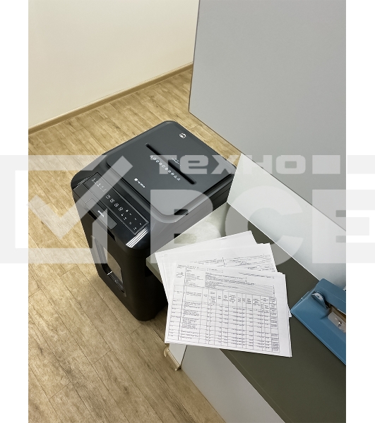Шредер Heleos АП55-4 черный с автоподачей (секр.P-4) фрагменты 400лист. 55лтр. скрепки скобы пл.карты