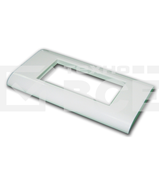 Пластиковая накладка на цоколь, 45x90, белая