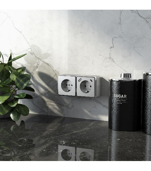 Розетка с заземлением, шторками и USB тип A+C Gallant (серебряный)