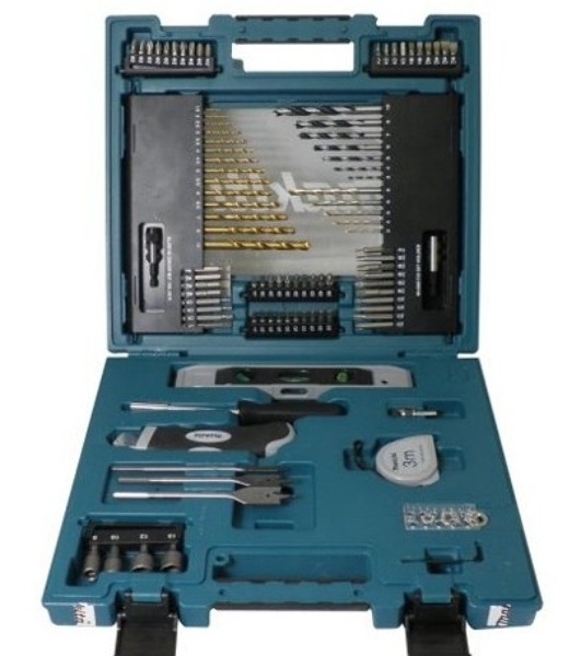 Наборы Makita D-31778 Набор 104шт,отвертка ручн,держ-ль магн,отв.насадки,сверла д\дер,мет,бет,рулетка,ур-нь,зенкер,нож,чем 