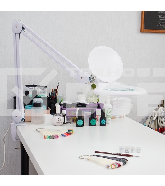 Лупа на струбцине Rexant, круглая, 5D, с подсветкой 56 SMD LED, белая 31-0403