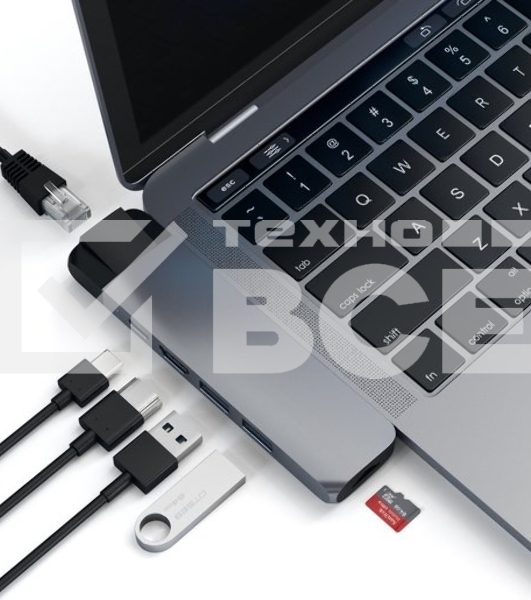 Хаб USB Satechi Aluminum Pro Hub with Ethernet для 2016/2017 MacBook Pro 13” и 15”. Цвет серый космос.
