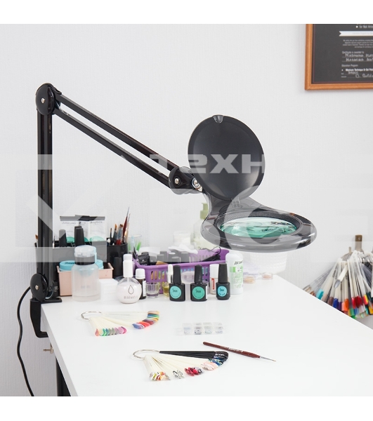 Лупа на струбцине Rexant, круглая, 5D, с подсветкой 56 SMD LED, черная 31-0406