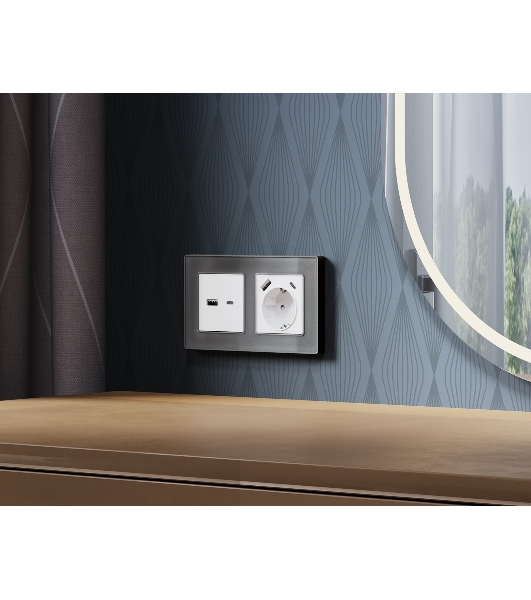 Комплект механизма розетки ALFA Белый матовый 2USB A+C 20W (быстрая зарядка) QUANT (AP1310, VM177) MA131010