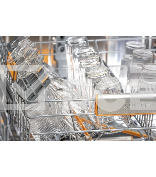 Посудомоечная машина встраиваемая Gorenje GV673B65 16 комплектов, 3 корзины, инверторный мотор, отсрочка старта, Wi-Fi управление, сенсорное управление, полный AquaStop, сенсор уровня воды, энергоэффективность А+++, уровень шума 42 дБ, белый