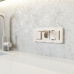 Розетка с заземлением и шторками c крышкой IP44 N (айвори матовый), фото3