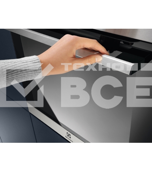 Встраиваемая электрическая духовка Electrolux EOF4P56X