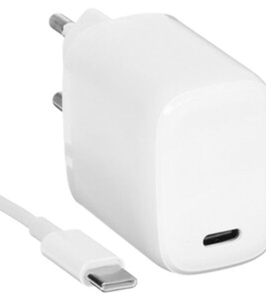 Сетевое зарядное устройство Qumo Energy light PD 20Вт, (модель 0105), USB Type-C PD, + кабель 1м. Type-C на Type-C, белый