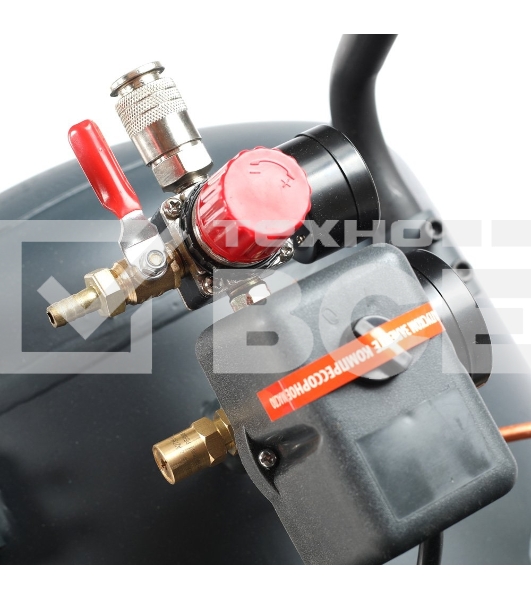 Компрессор Patriot поршневой масляный Professional 100-400, 400 л/мин, 8 бар, 2200 Вт, 100 л, быстросъемный 1/4