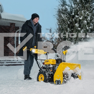 Бензиновая снегоуборочная машина SB 560 LP, 212cc, эл.старт, фара  Denzel