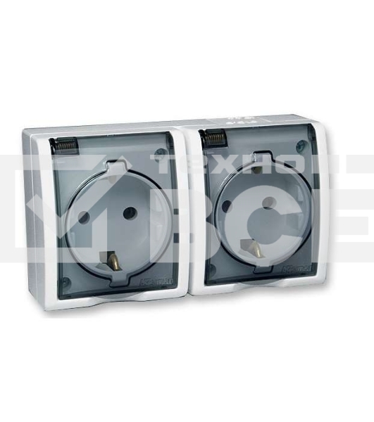 Розетка SIMON 15 Aqua 1594433-030 2-я с заземлением белая с крышкой наружная IP54