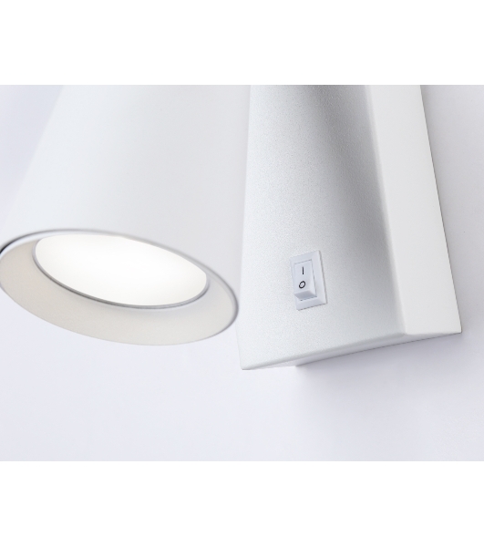 Светильник Ambrella light TA13141 WH белый GU10 max 12W 145*60*90