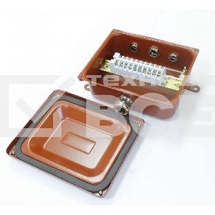 Коробка У614А УХЛ1.5 с латунными сальниками ЗЭТА zeta30321
