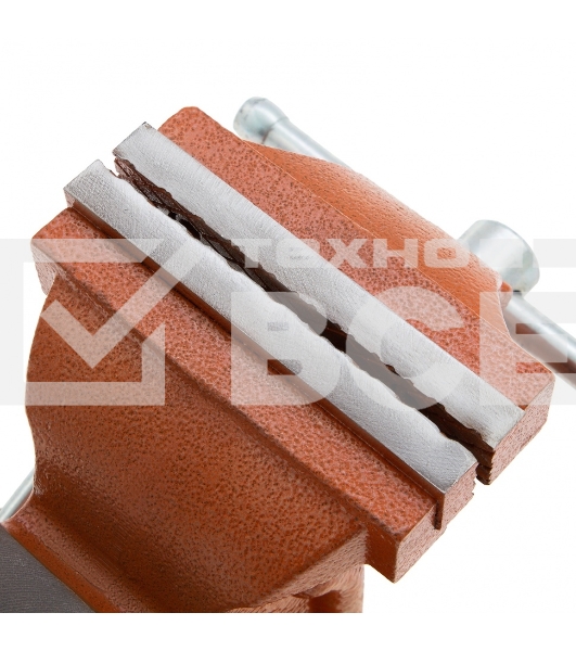 Тиски слесарные Sparta 100мм поворотные с наковальней