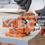 Тиски слесарные Sparta 100мм поворотные с наковальней, фото3