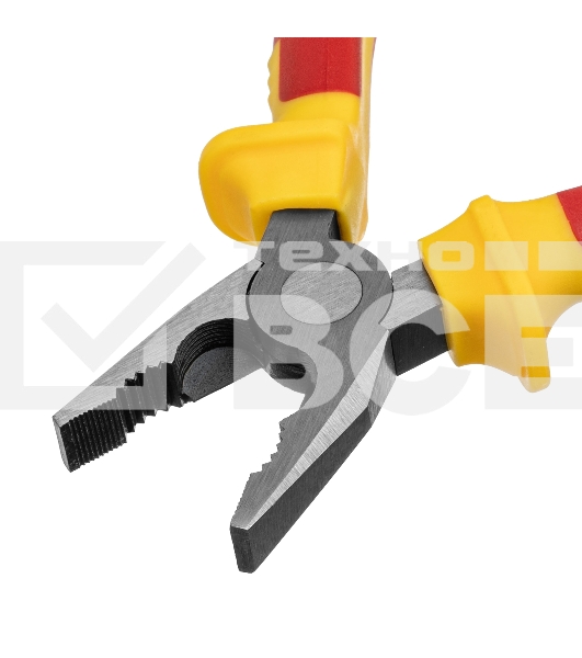 Плоскогубцы комбинированные Matrix insulated 160 мм двухкомпонентные рукоятки