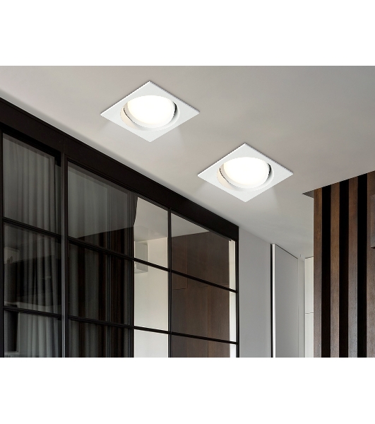 Светильник Ambrella light TN52232 WH белый IP20 GX53 110*110*44