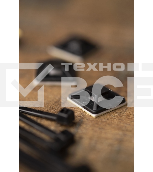 Площадка EKF plc-20x20-b самоклеящаяся (20х20мм.) черная (100шт.) EKF