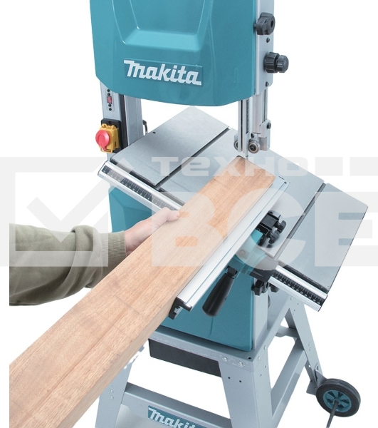 Пила Makita LB1200F ленточная [LB1200F] {900Вт,400\800м\мин,рез-165х305мм,81.2кг,кор,стол на ножках,подсв,угл направляющая+5полотен}