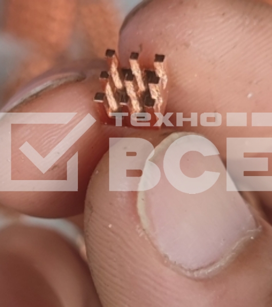 Медный радиатор 3M 9448A 8х8х4 мм с термоскотчем