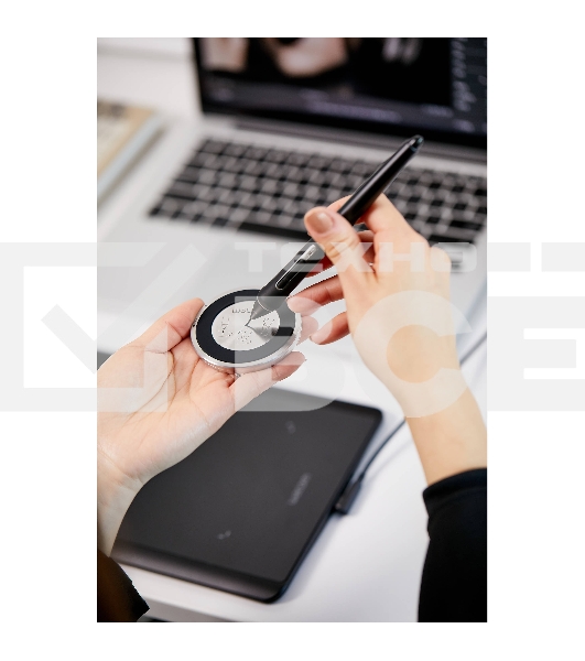 Графический планшет Wacom Intuos Pro S (EN DE RU SV PL)