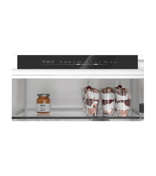 Встраиваемый холодильник Bosch KIN96SFD0 Serie 4, 1935 x 558 x 548 мм,техника плоских шарниров, VitaFresh,SN-ST, Объем 290 (215+75)л, NoFrost,LED-освещение, SuperFreeze