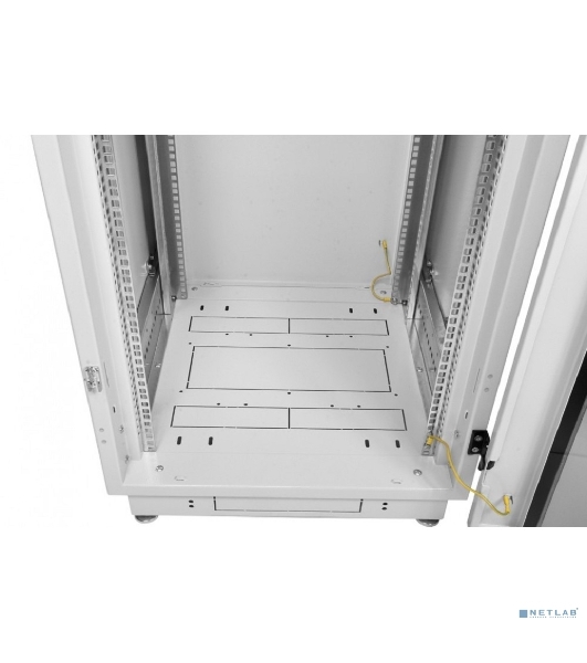 Шкаф ЦМО серверный напольный 48U (600 800) дверь перфорированная 2 шт.