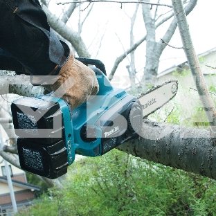 Электрическая цепная пила Makita DUC302Z дл.шины:7.8