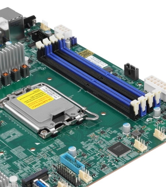 Материнская плата Supermicro X13SEM-F-B, 1xLGA-4677, OEM Intel Xeon SP gen 4, Intel C741, 8x DDR5 4800/4400/4000 MHz. 2x1Gbe Base-T i350+1xMgmt LAN, 10xSATA3, 2xSATA-DOM, 5xUSB 3.2, 2xPCI-Ex16+1xPCI-E x8+4xMCIO x8, 2xM.2, mATX