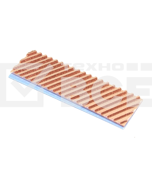 Медный  радиатор для М.2 SSD с термопрокладкой 0,5 мм, диагональная прорезь, 70х20х2 мм