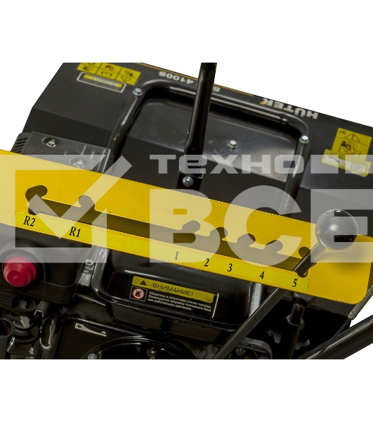 Подметательная машина Huter SGC 4100S бензиновый, 6.5 л.с., самоходный