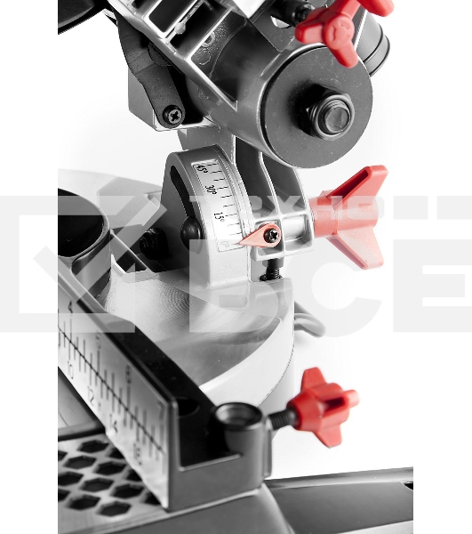 Пила торцовочная Зубр 'МАСТЕР' ЗПТК-210-1500