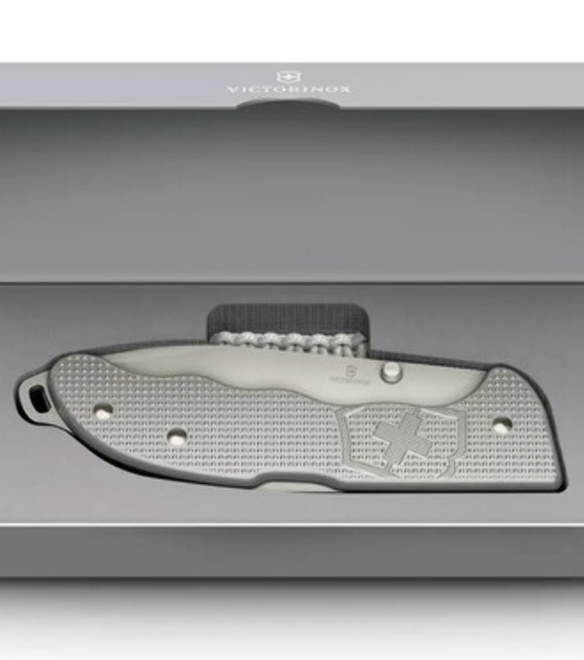 Нож перочинный Victorinox Evoke Alox (0.9415.D221) 136мм 5функц. синий/красный подар.коробка
