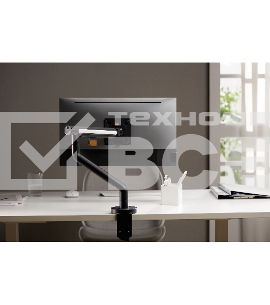 Кронштейн для мониторов Ultramounts UM725B черный 17'-32' макс.9кг крепление к столешнице поворот и наклон