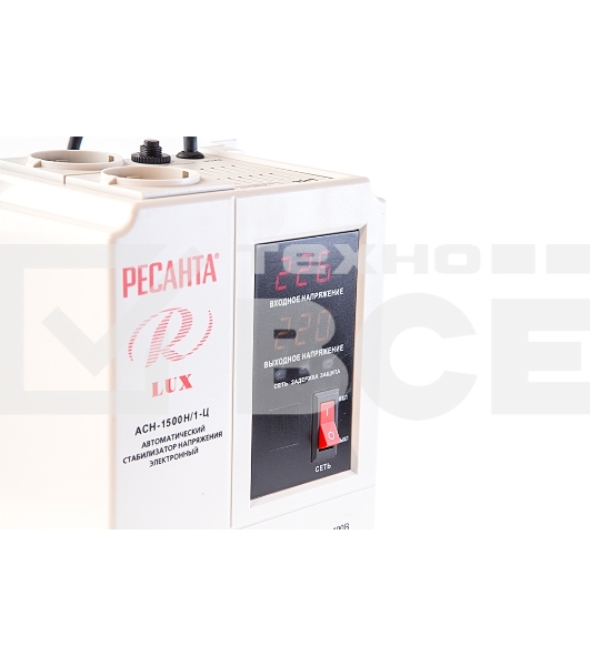 Стабилизаторы напряжения Ресанта АСН-1 500 Н/1-Ц 63/6/20 Стабилизатор Lux {220В±8%, Габариты 206х133х230, Вес 4,5кг}